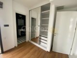Girne Merkezde Şahane Manzaralı Ful Eşyalı 3+1 Penthouse