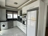 Girne Merkezde Şahane Manzaralı Ful Eşyalı 3+1 Penthouse