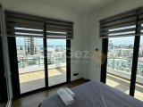 Girne Merkezde Şahane Manzaralı Ful Eşyalı 3+1 Penthouse