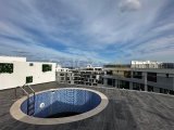 Girne Merkez'de Şahane Lüks Özel Çatı Teraslı Havuzlu 4+2 Penthouse