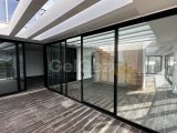 Girne Merkez'de Şahane Lüks Özel Çatı Teraslı Havuzlu 4+2 Penthouse
