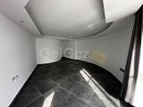 Girne Merkez'de Şahane Lüks Özel Çatı Teraslı Havuzlu 4+2 Penthouse