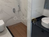 Karşıyaka'da Satılık 3+1 Lüks ve Modern Yapıya Sahip Denize Sıfır Villa