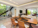 3 yatak odalı çağdaş tasarımlı LÜKS villa + deniz ve dağ manzarası + geniş teraslar