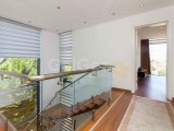 3 yatak odalı çağdaş tasarımlı LÜKS villa + deniz ve dağ manzarası + geniş teraslar