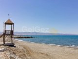 Gaziveren'de Denize Sıfır Satılık Türk Koçanlı 1+1 Eşyasız Daire