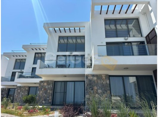 Denize Sıfır Özel Çatı Teraslı Şahane Manzaralı 2+1 Loft Daire