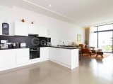 Küçük Erenköy'de Satılık 2+1 Ful Eşyalı Özel Çatı Teraslı Lüks Penthouse Daire