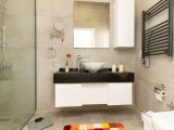 Küçük Erenköy'de Satılık 2+1 Ful Eşyalı Özel Çatı Teraslı Lüks Penthouse Daire