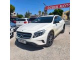 Mercedes-Benz  GLA 200