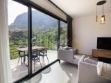 2 yatak odalı modern penthouse daire + ödüllü butik otel ve şarap çiftliğinin bir parçası + ortak yüzme havuzu + spor salonu + kafe + sauna + çocuk oyun alanı +