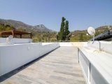 Bellapais'de Türk Koçanlı 3+1 Full Eşyalı İkiz Villa