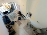 Çatalköy'de Geniş Arsa Üzerinde, Başka Bir Mülk İnşa Etmek İçin İdeal, Modern Tasarımlı 4+1 Villa