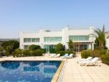 3 yatak odalı teras ev + full eşyalı + 18m x 6m ortak havuz + klima + mutfak aletleri + Sahipleri adına tapu KDV ödenmiş