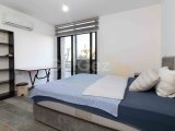 3 yatak odalı çağdaş ikinci el villa + 8m x 4m yüzme havuzu + mutfak aletleri + klima + yerden ısıtma + denize yürüme mesafesinde