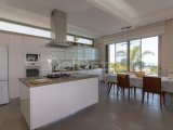 5 - 7 yatak odalı Lüks villa + 11m x 5m havuz + denize sıfır konum + full eşyalı + asansör + merkezi ısıtma + en iyi özellikler + Sahibinin adına tapu KDV ödenm