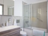 5 - 7 yatak odalı Lüks villa + 11m x 5m havuz + denize sıfır konum + full eşyalı + asansör + merkezi ısıtma + en iyi özellikler + Sahibinin adına tapu KDV ödenm