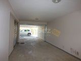 5 - 7 yatak odalı Lüks villa + 11m x 5m havuz + denize sıfır konum + full eşyalı + asansör + merkezi ısıtma + en iyi özellikler + Sahibinin adına tapu KDV ödenm
