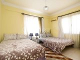 3 yatak odalı zemin kat ikinci el daire + ortak yüzme havuzu + full eşyalı + Sahibinin adına tapu KDV ödenmiş