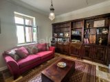 3/4 Yatak Odalı Lüks Villa + 2/3 Yatak Odalı Köy Evi + Şelaleli L Şeklinde Havuz + Klima + Yerden Isıtma + Isı Pompası + Invicta Kütük Brülörü + Corian Tezgahlı