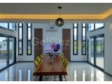 4 yatak odalı villalar + yüzme havuzları + olanaklara yakın + ödeme planı