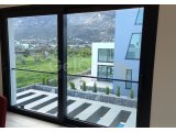 4 yatak odalı villalar + yüzme havuzları + olanaklara yakın + ödeme planı