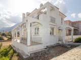 3 yatak odalı ikinci el villa + çatı terası Sahibinin adına tapu KDV ödenmiş