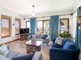 3 yatak odalı bungalov + yüzme havuzu + klima, traverten mermer + geniş teras + olağanüstü panoramik manzara + Sahibinin adına tapu, KDV ödenmiş