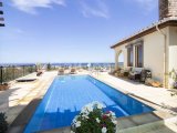 3 yatak odalı bungalov + yüzme havuzu + klima, traverten mermer + geniş teras + olağanüstü panoramik manzara + Sahibinin adına tapu, KDV ödenmiş