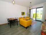 Tüm Yerel Hizmetlere Yakın, Geniş Çatı Teraslı, Deniz ve Dağ Manzaralı, Ortak Havuzlu 2 Yatak Odalı Lüks Penthouse