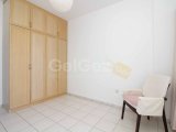 3 yatak odalı geniş çatı katı + ortak havuz + full eşyalı + beyaz eşya + 4 geniş teras + güzel deniz manzarası + Sahibinin adına tapu KDV ödenmiş