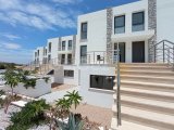1 yatak odalı Denize sıfır yeni tatil dairesi + ortak yüzme havuzlu + site içi + Deniz ve Dağ manzarası + plaja yürüme mesafesinde