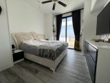 Lüks 2 Yatak Odalı Denize Sıfır Penthouse + Çatı Terası + Ortak Yüzme Havuzu + Yürüme Mesafesinde Plaj + Gelişmekte Olan Yat Limanı