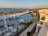 Lüks 2 Yatak Odalı Denize Sıfır Penthouse + Çatı Terası + Ortak Yüzme Havuzu + Yürüme Mesafesinde Plaj + Gelişmekte Olan Yat Limanı