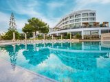 Lüks 2 Yatak Odalı Denize Sıfır Penthouse + Çatı Terası + Ortak Yüzme Havuzu + Yürüme Mesafesinde Plaj + Gelişmekte Olan Yat Limanı
