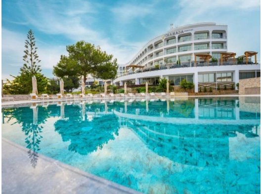 Lüks 2 Yatak Odalı Denize Sıfır Penthouse + Çatı Terası + Ortak Yüzme Havuzu + Yürüme Mesafesinde Plaj + Gelişmekte Olan Yat Limanı