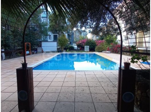 Spacious well presented 3 bedroom apartment + communal pool and gardens + in City Centre