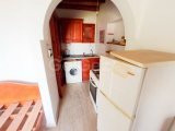 Tipik geleneksel Kıbrıs 2 yatak odalı ev + ayrı stüdyo daire + manzara Sahibi adına tapu, KDV ödenmiş Pre 74 İngiliz tapusu