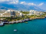 G lapta'da deniz kenarında villalar