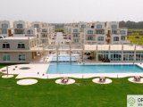 Muhteşem deniz manzarası + ortak havuzlar (kapalı ısıtmalı ve açık) + spa + spor salonu + sağlıklı yaşam merkezi + restoran + spor merkezi ile iyi bir şekilde s