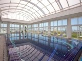 Muhteşem deniz manzarası + ortak havuzlar (kapalı ısıtmalı ve açık) + spa + spor salonu + sağlıklı yaşam merkezi + restoran + spor merkezi ile iyi bir şekilde s