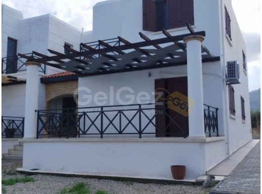 Küçük Erenköy'de muhteşem 3 yatak odalı villa