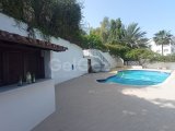 4 yatak odalı ikinci el villa + 10m x 5m ısıtmalı yüzme havuzu + full eşyalı + spor salonu + snooker oyun odası + şarap mahzeni + depo odası + çift garaj + havu