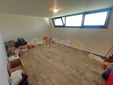 2 yatak odalı bahçeli daire + full eşyalı + depo odası + 3 ortak yüzme havuzu + amfitiyatro + okullara ve Girne şehir merkezine yakınlık