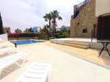 BİREYSEL TÜRK TAPUSU - Çatalköy'ün Kalbinde Çarpıcı Tamamen Yenilenmiş 3 Yatak Odalı Lüks ‘Taş’ Villa + Özel Havuz + Çevreleyen Bahçeler + Panoramik Deniz v