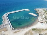 Modern 2-bedroom resale apartment + communal pool with sea views + sea access + all on site facilities