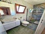 2 yatak odalı ikinci el çatı katı daire + tamamen mobilyalı + çatı terası + ortak yüzme havuzu + golf sahasına yakın + olanaklar ve plaja yürüme mesafesinde yen