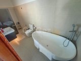 4 yatak odalı ikinci el villa + 10m x 5m ısıtmalı yüzme havuzu + full eşyalı + spor salonu + snooker oyun odası + şarap mahzeni + depo odası + çift garaj + havu