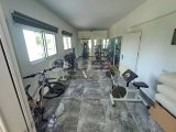 4 yatak odalı ikinci el villa + 10m x 5m ısıtmalı yüzme havuzu + full eşyalı + spor salonu + snooker oyun odası + şarap mahzeni + depo odası + çift garaj + havu