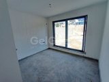 Lüks, en üst kalitede, plan aşamasında 3 yatak odalı bungalov + çatı terası + ortak yüzme havuzu + restoran + spor salonu + muhteşem deniz ve dağ manzaraları